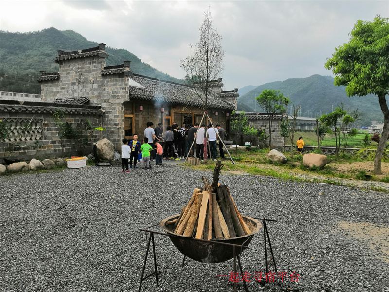 登源府第乡村酒店