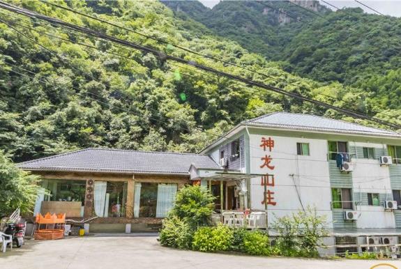 浙江安吉神龙山庄